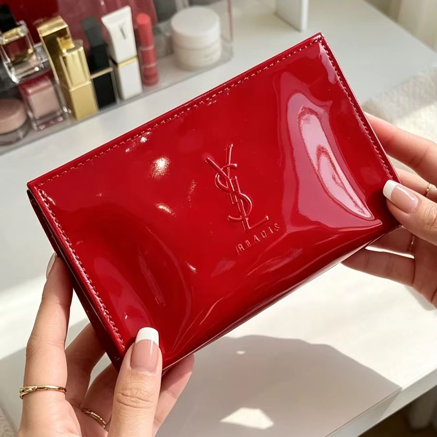 YSL 레드 페이턴트 가죽 화장품 가방 엠보싱 로고 지 - Ysl Beauty Makeup 리뷰 및 가격