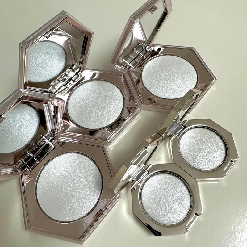 펜티 뷰티 바디 다이아몬드 3D 하이라이트 섀도우 컨투 - Rare Beauty Makeup Highlighter 리뷰 및 가격