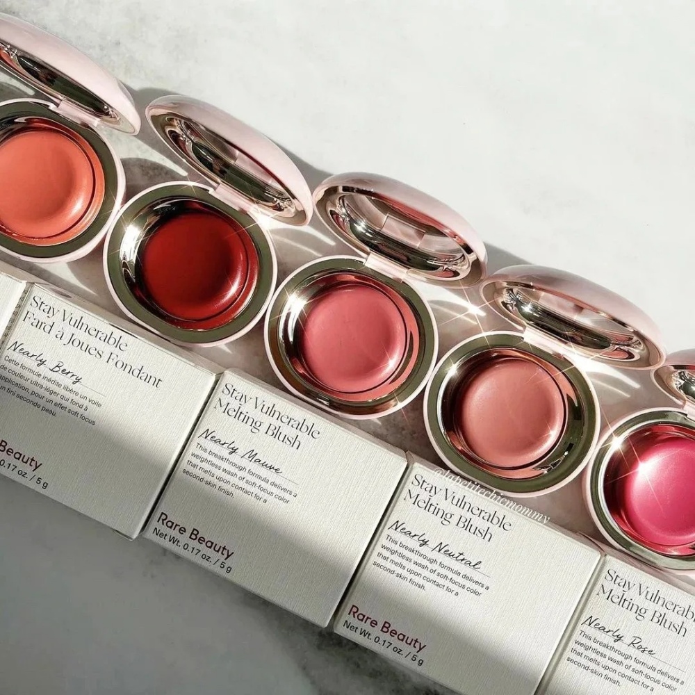 레어 뷰티 리퀴드 블러쉬 내추럴 글로우&브론저 스틱 브 - Rare Beauty Makeup Highlighter 리뷰 및 가격